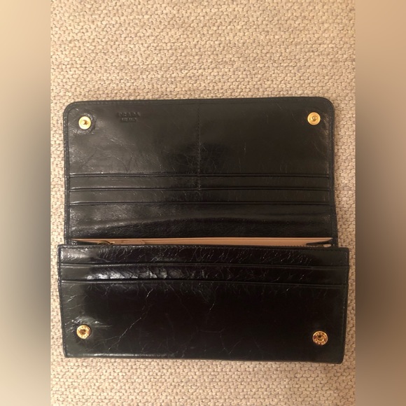 SOLD Prada large wallet in black crackled leather. Never used. Vintage. - Picture 3 of 6